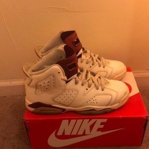 Jordan Maroon 6’s